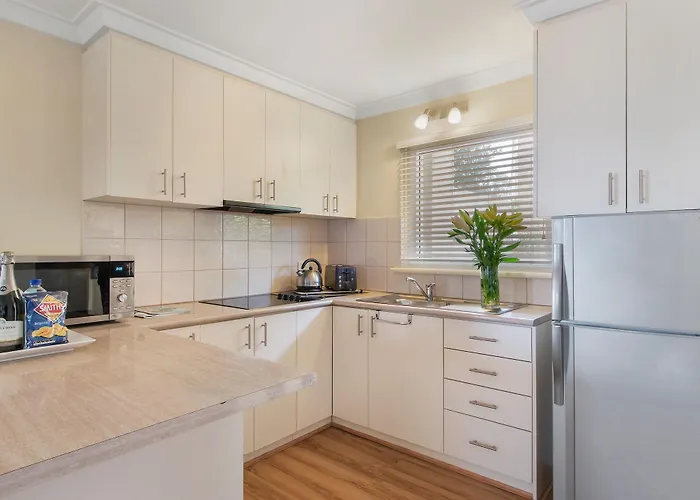 Classic One-Bedroom King Suite