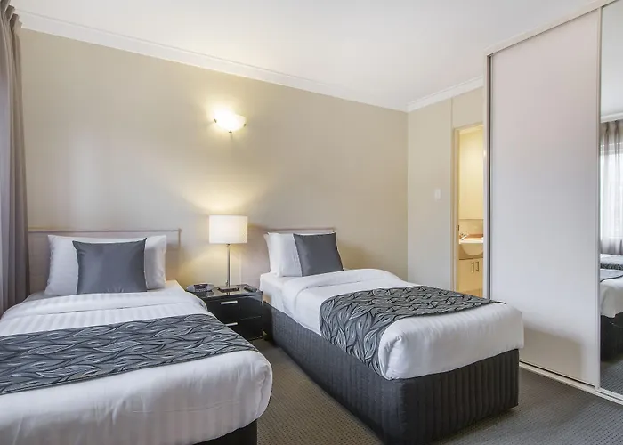 Classic One-Bedroom Triple Room