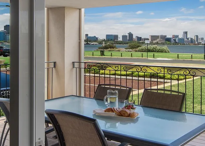 One-Bedroom King Suite