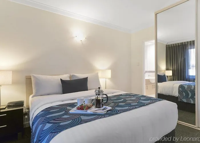 Classic One-Bedroom King Suite