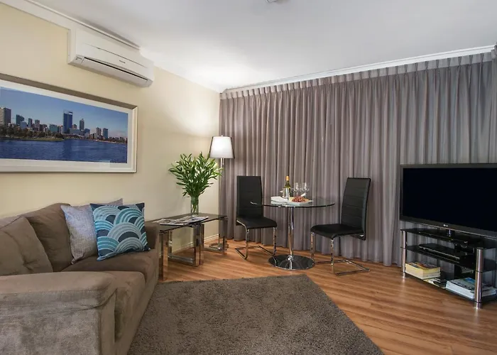 One-Bedroom King Suite