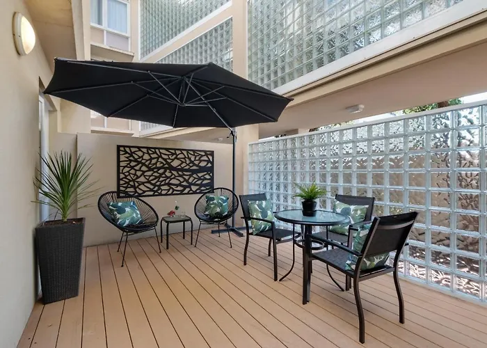 One-Bedroom King Suite